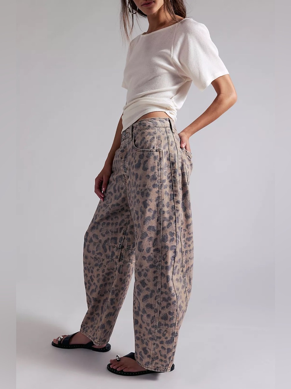 We The Free Good Luck Printed Barrel Jeans - Picture 4 of 13